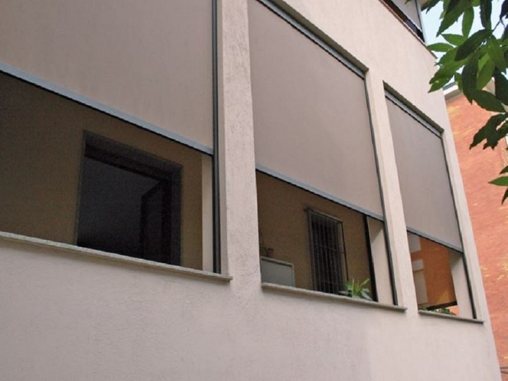 CHIUSURA BALCONE AMOVIBILE